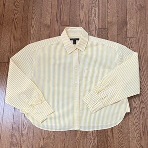 Banana Republic cropped shirt